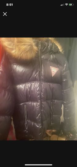 MEN SMALL GUESS COAT $60