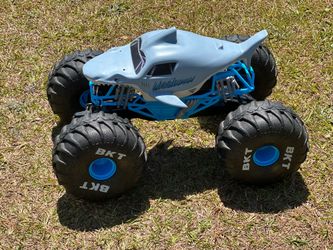 (No remote or battery ) Monster Jam Official Mega Megalodon 1:6 Scale Remote Control Monster Truc