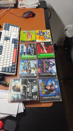 8 games. $50 all. PlayStation & Dreamcast