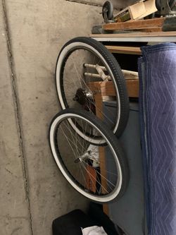 Beach cruiser tires
