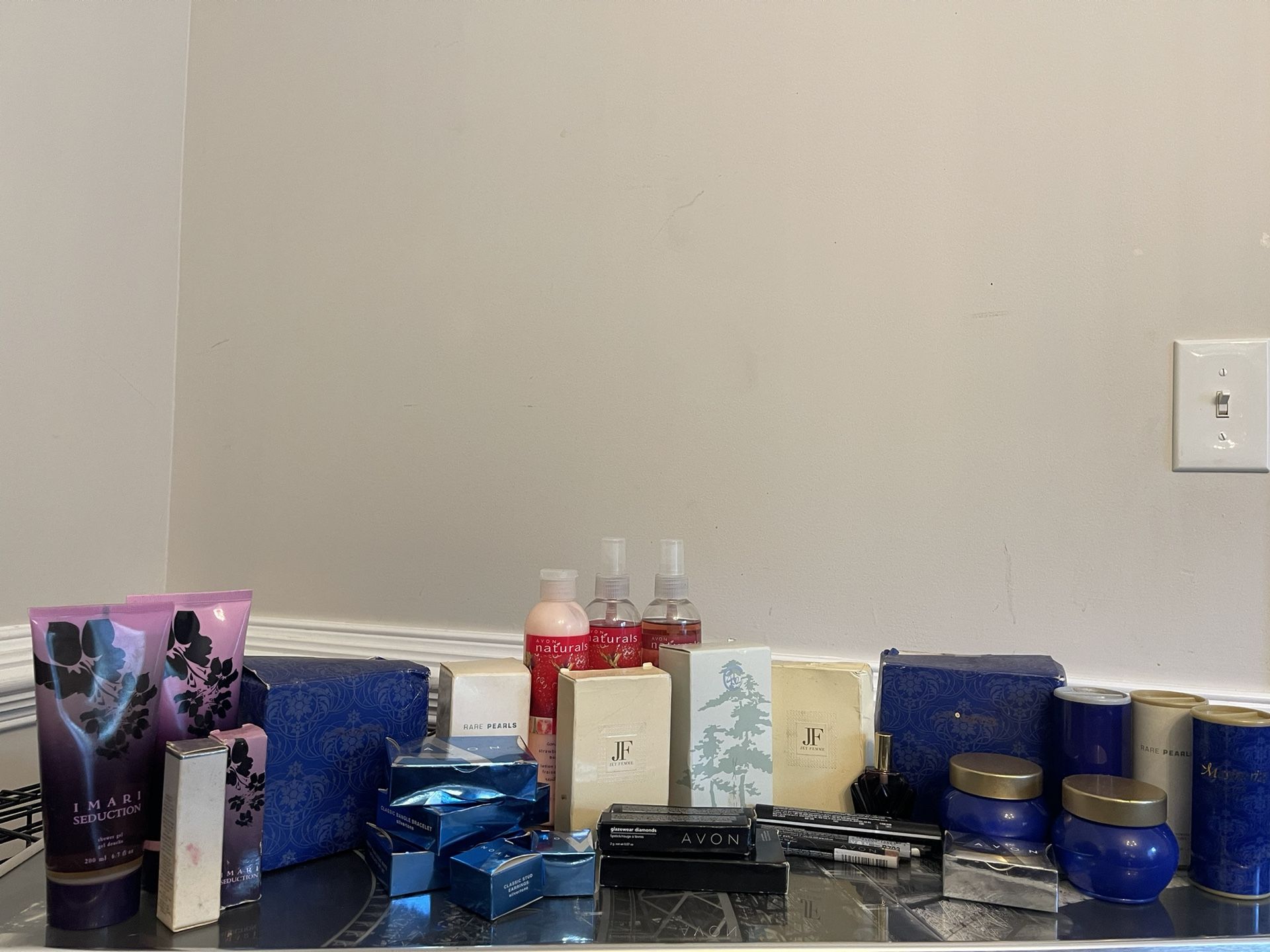 Avon Bundle PERFUME, Body cream, LOTION JEWELRY, Powder, Rare Pearls, Imari