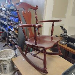 Vintage Rocking Chair 
