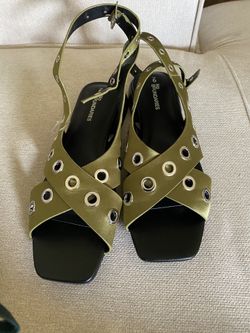 Lady’s Green Sandals