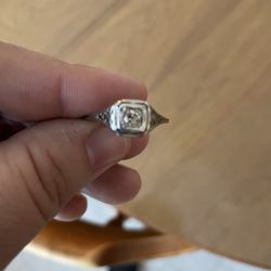 Antique Diamond Engagement Ring 