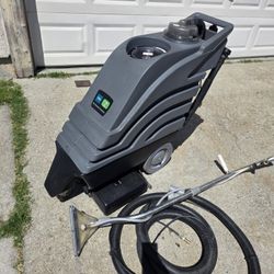 Carpet Cleaner Extractor Machine. TENNANT. Free Del.hablo Esp.