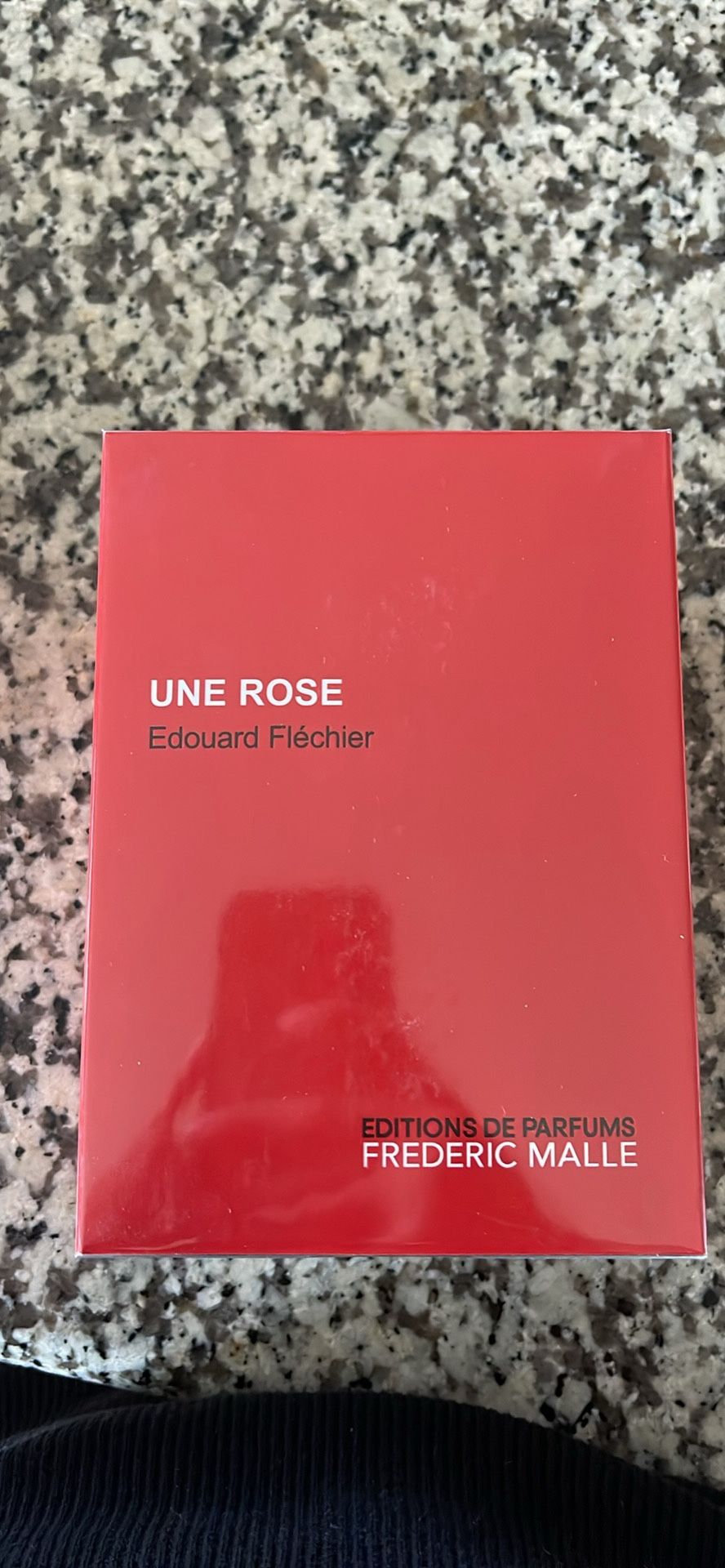 UNE ROSE