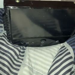 Radio With Screen and Bluetooth