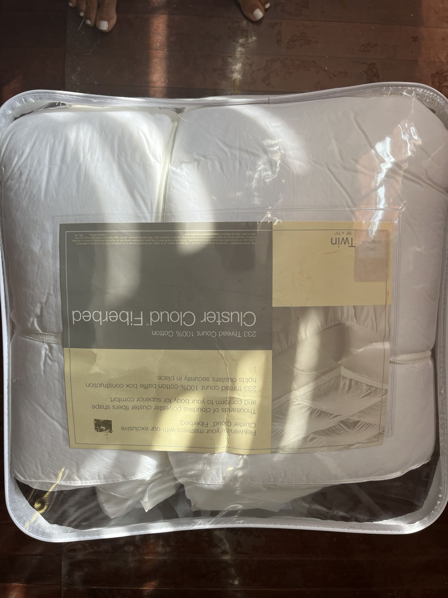 Bed comforter Blanket.  Read Description 