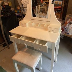  Vanity make-up Table and Seat