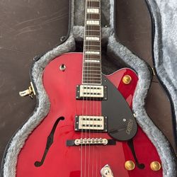 Gretsch Streamliner guitar With Case Excellent Condition