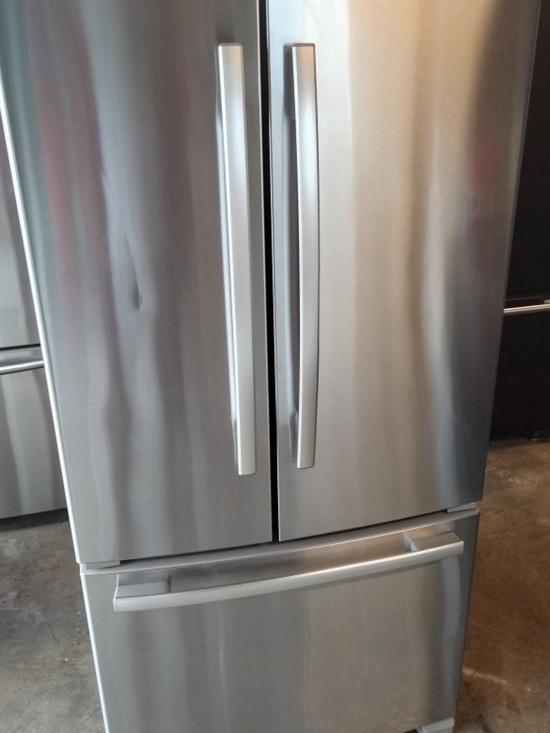 Whirlpool Stainless Steel Refrigerator 33x68