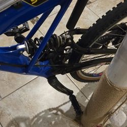 Caannondale V500 With Headshock