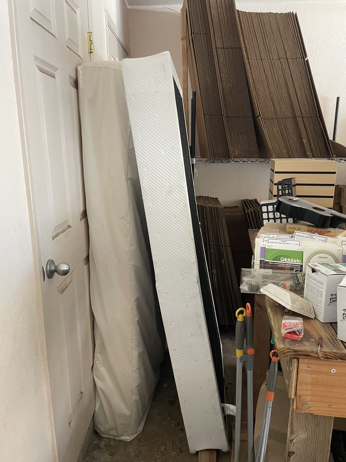 Box Spring And Single Bed Mattress