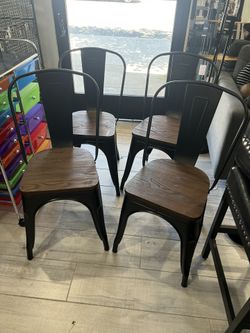 18 Inch Classic Iron Metal Dining Chair with Wood Top/Seat Indoor-Outdoor Use Chic Dining Bistro Cafe Side Barstool Bar Chair Coffee Chair Set of 4 Bl