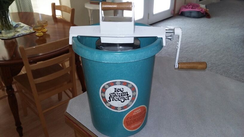 Vintage J.C. Penney Co.Penncrest Hand Crank Ice Cream Maker