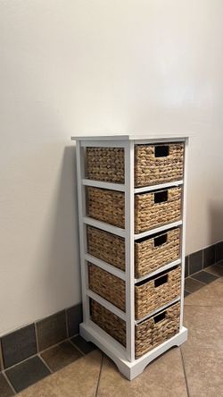 Bathroom storage excellent condition