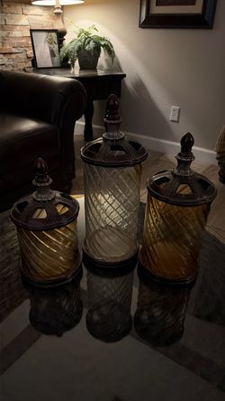 hurricane lantern set with metal lids