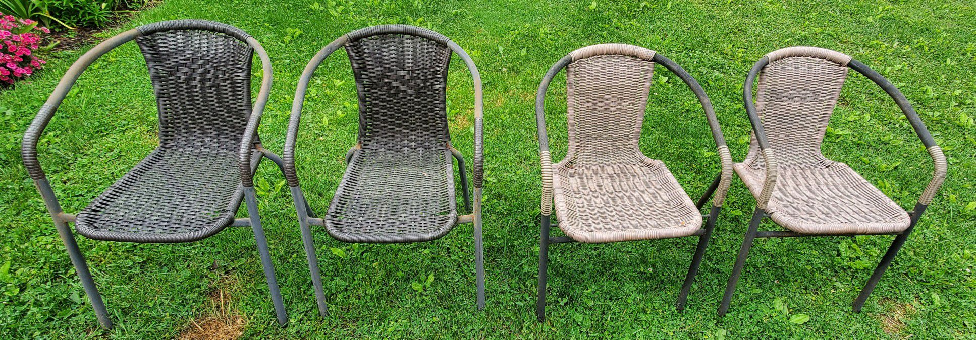 4 Metal Outdoor Chairs