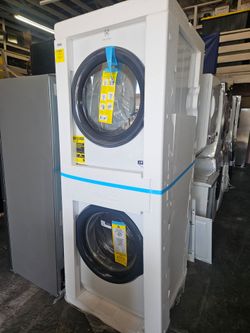 Electrolux Washer end dryer stackable