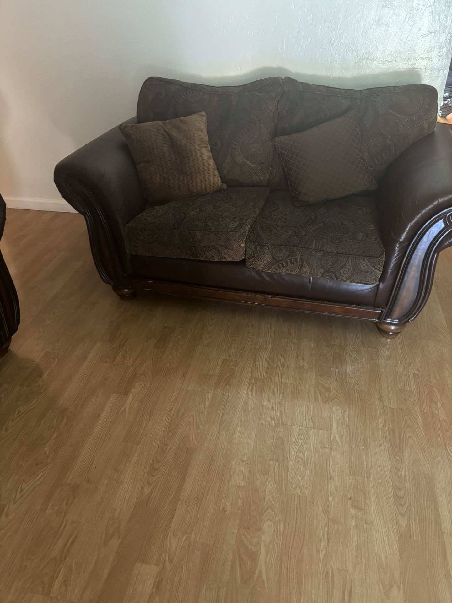 Sofa Set
