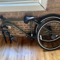 Schwinn green bike (never used!!)