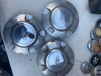 Ford expedition 99-14 center rim caps
