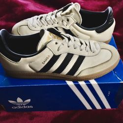Women’s Adidas Samba 