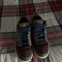 Nike Dunk (MENS 10.5)