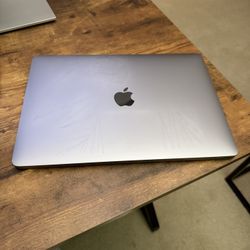 Apple MacBook Pro: 2019 model