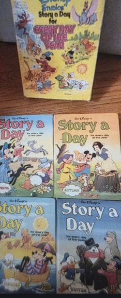 Walt Disney's Story a Day Book Set