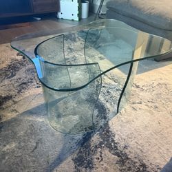 glass coffee table 