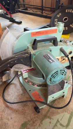Hitachi C10FC 10" Compound Miter Saw – Works Great, Built Like a Tank