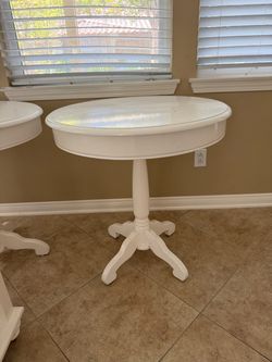Pair of White Circle Pedestal Accent Table