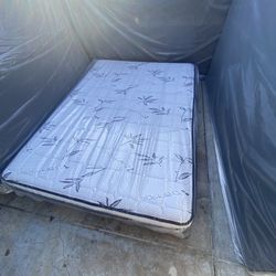 new orthopedic Pillow top mattresses Colchones nuevos ortopédicos pillow top   Queen size  $150 - $210 With Box Spring   Full size  $140 - $200 With B