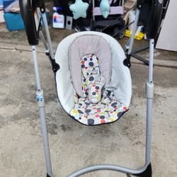 Graco Slim Swing