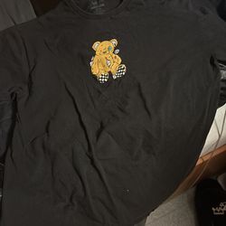 Large men’s men, smoke free, no holes or terrors or things