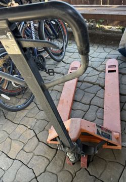Pallet Jack-$225 OBO.