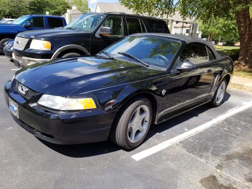 Ford Mustang Convertible GT