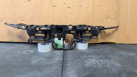 2020-2021-2022-2023-2024-2025 TOYOTA COROLLA UPPER COVER GRILL OEM USED #11545