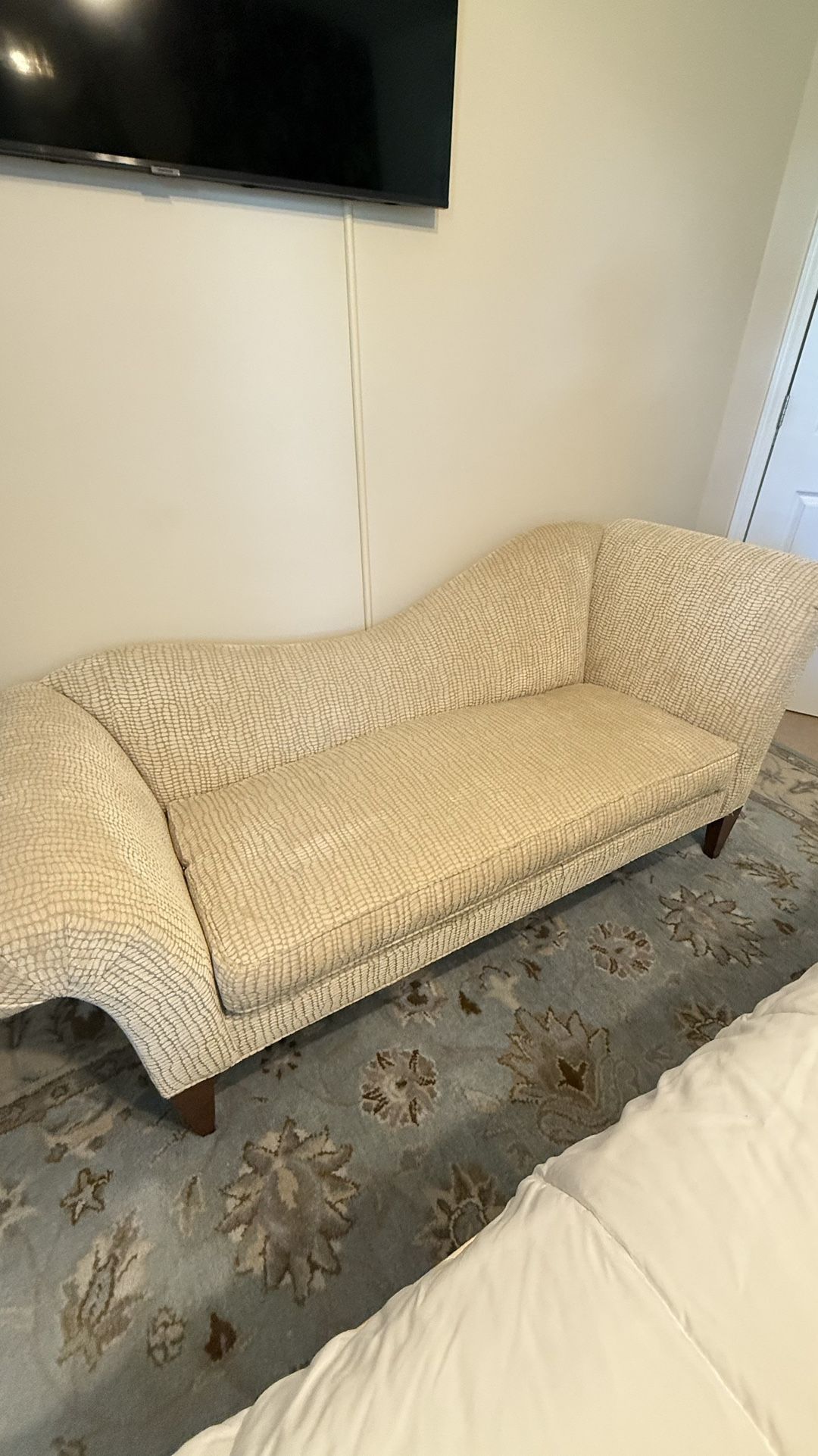 Chaise Lounge