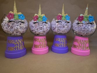 Unicorn centerpieces with name
