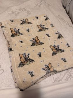 Winnie the Pooh Fleece Throw Blanket