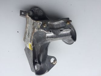 Audi A4 2000 - 2004 Right Engine Mount Bracket. Genuine part 8E0199352D