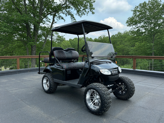 2019 EZGO TXT Gas EFI Golf Cart in like new condition