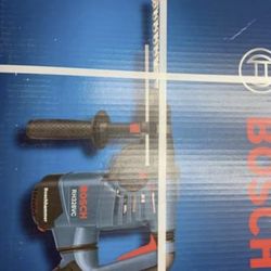 Bosch 8-Amp 1-1/8-in SDS-Plus Corded Rotary Hammer Drill