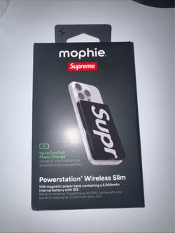 Supreme black mophie