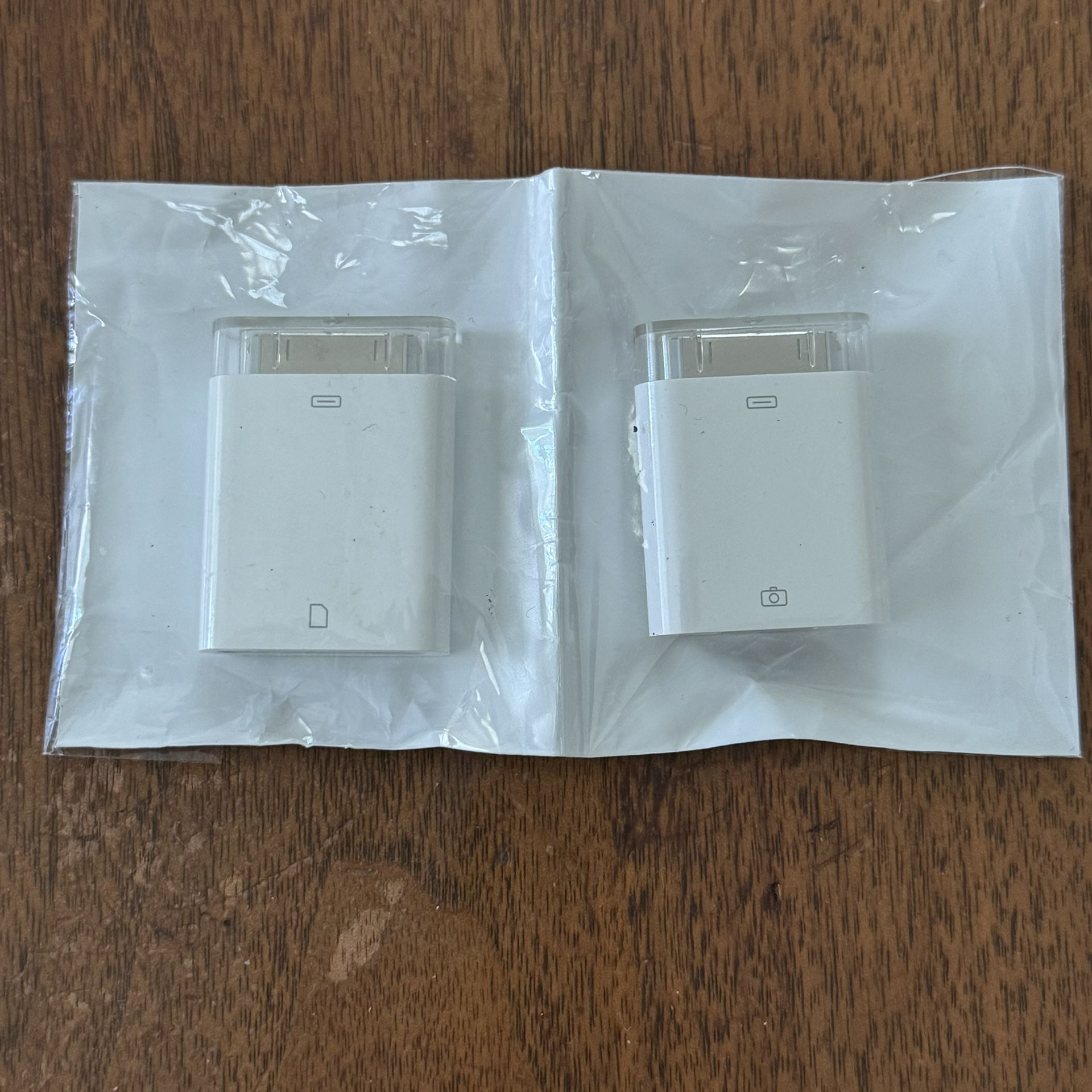 Genuine Apple A1362 iPad Camera Adapter - USB and SD Card Reader to 30-pin