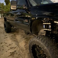 2006 Chevy 2500 HD Duramax 4x4 Lt LBZ Low Miles