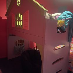 Girl’s Bunk Bed (playhouse)