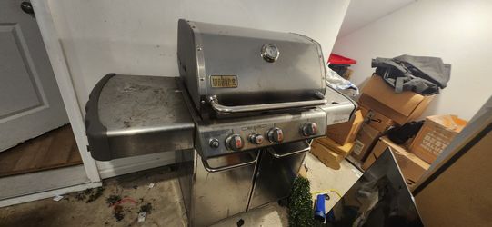$150- OBO- Used Weber Grill - MUST SELL BY 10/1!!!